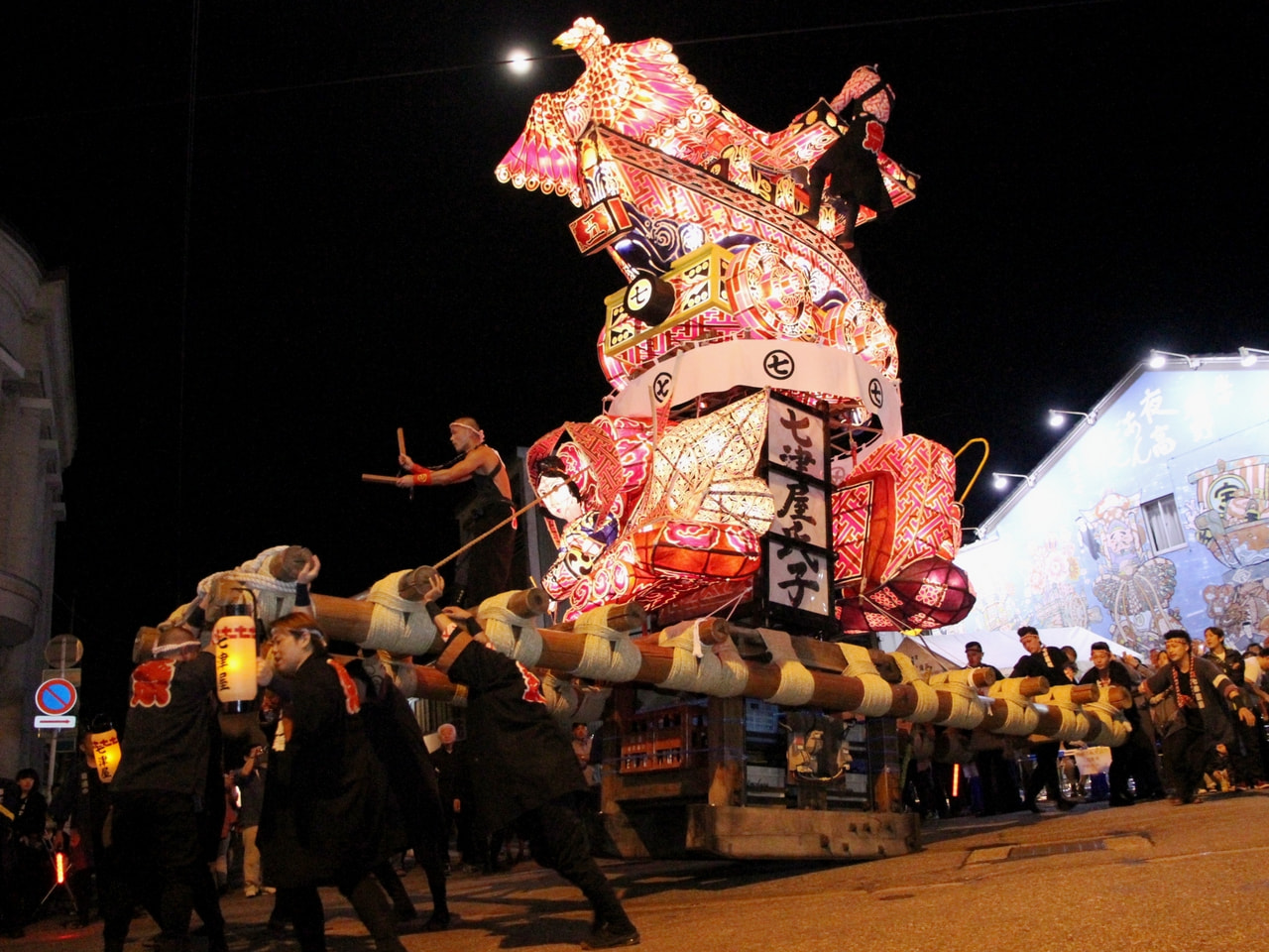 歴史と伝統がある3つの祭りが連続開催！ ゴールデンウィークは南砺市へ