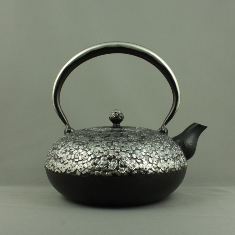歴史を受け継ぎ今も作り続けられる岩手を代表する工芸品「南部鉄器 歴史を受け継ぎ今も作り続けられる岩手を代表する工芸品「南部鉄器